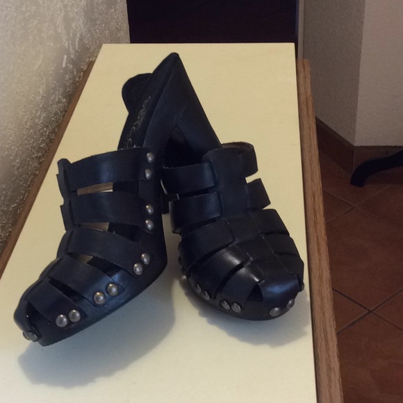 SBICCA BLACK LEATHER HEELS - Picture 3 of 6